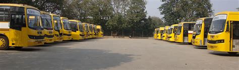 What are the transportation facilities at Nirma University
